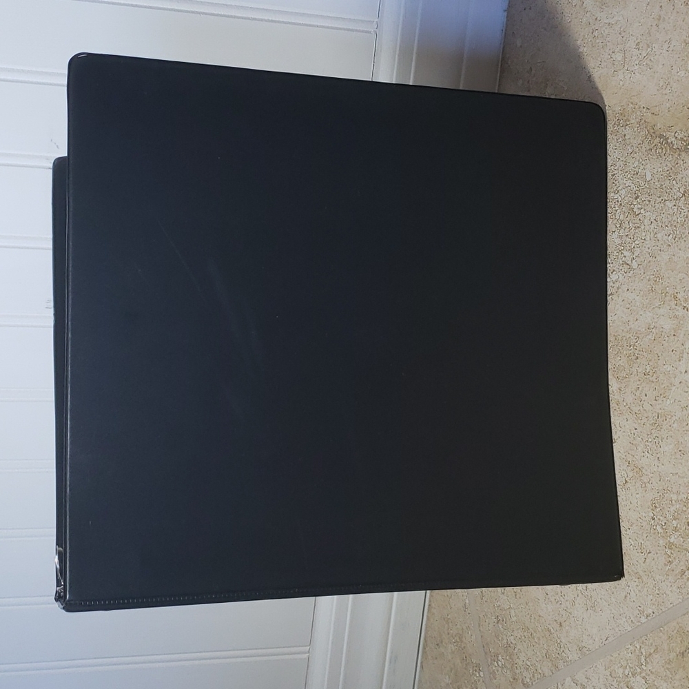 Three Ring Binders - Picture 2 of 12